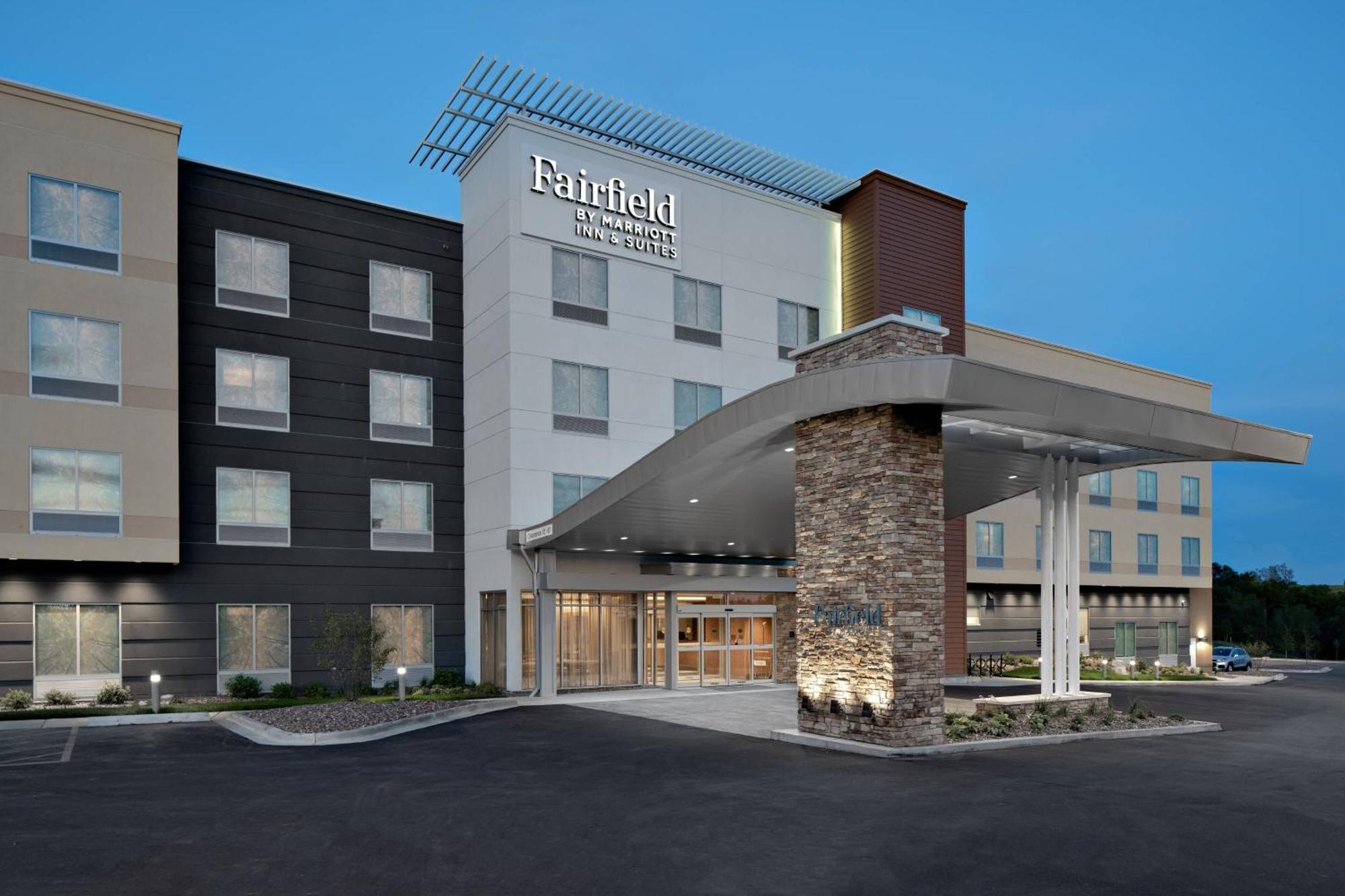 Fairfield Inn & Suites By Marriott Lake Geneva Exterior foto